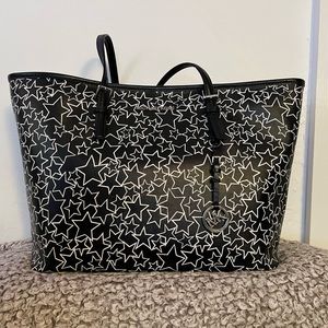 SOLD Michael Kors Jetset tote